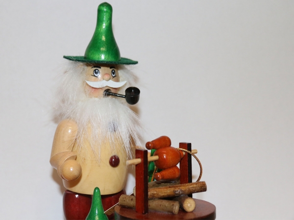 Räuchermännchen "Waldwichtel am Grill"